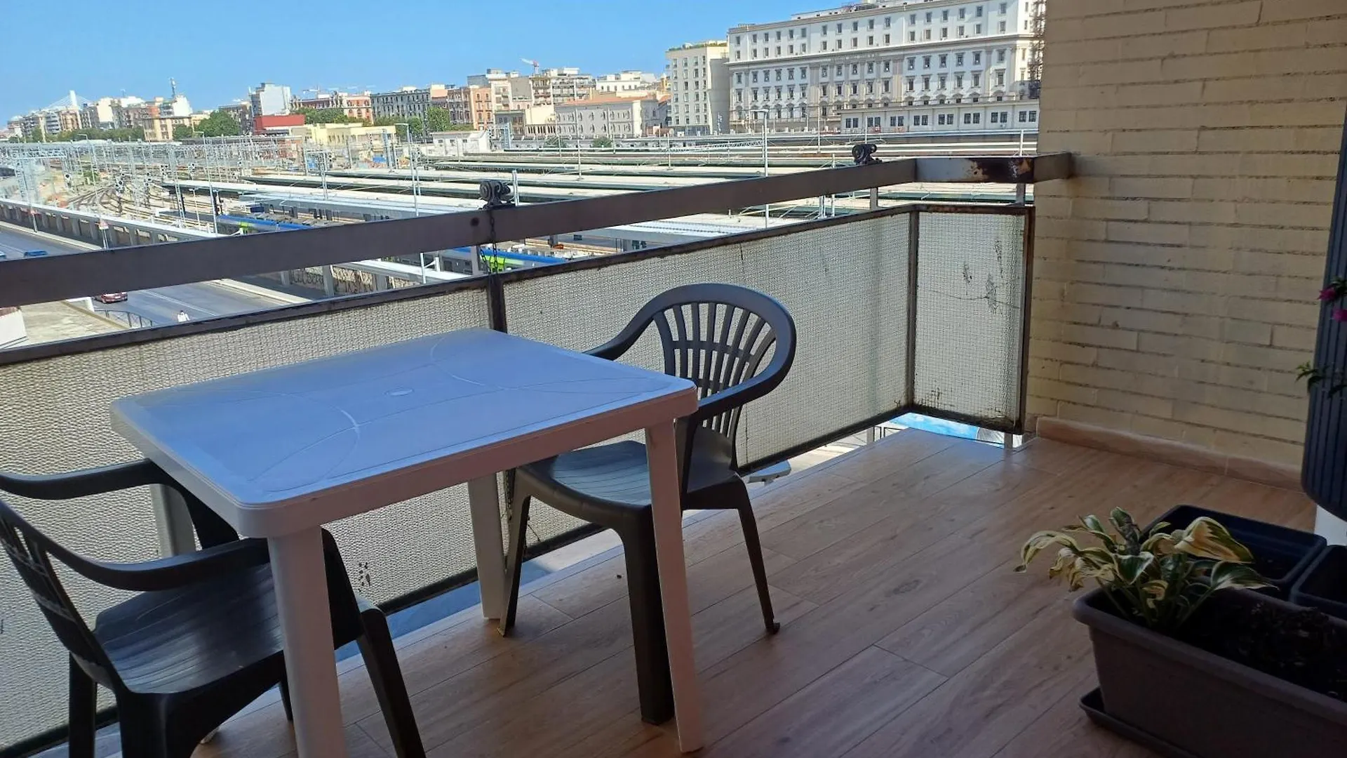 Luxury Rooms Bari 0*,  Itálie